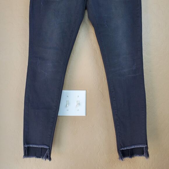 One Teaspoon X Freebird II High-Low Raw Hem Jeans - Picture 4 of 9